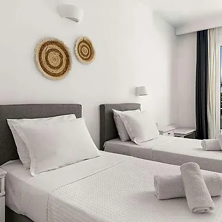 Hotel Polos By Ghh 3*
