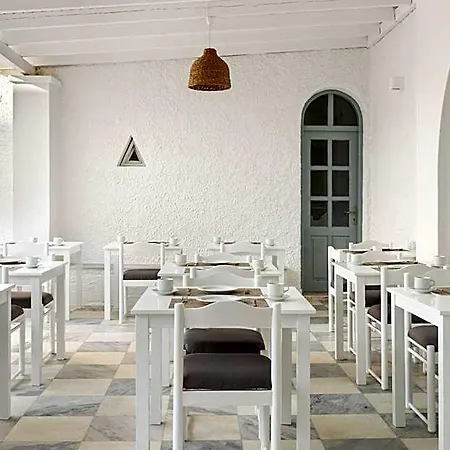 Polos By Ghh 3* Parikia (Paros)