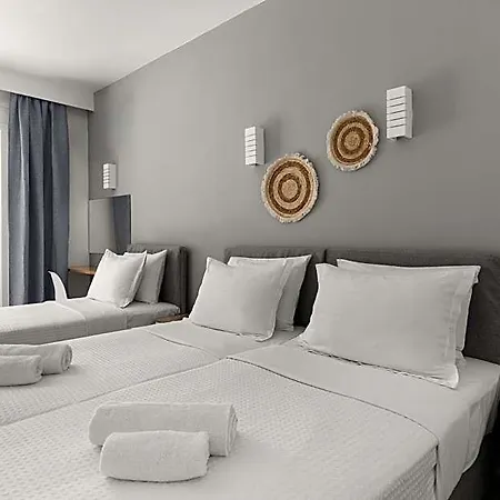 Hotel Polos By Ghh 3*